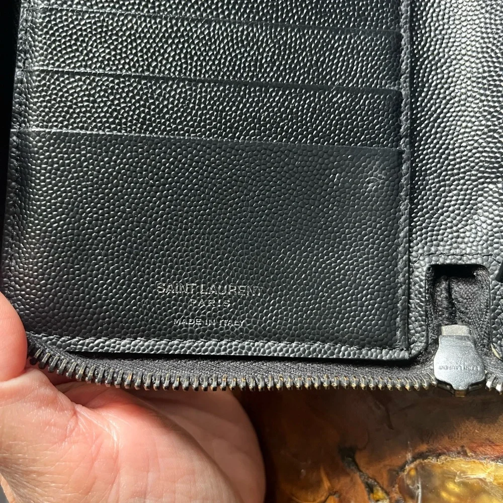 Yves Saint Laurent Black Wallet - Picture 4 of 5